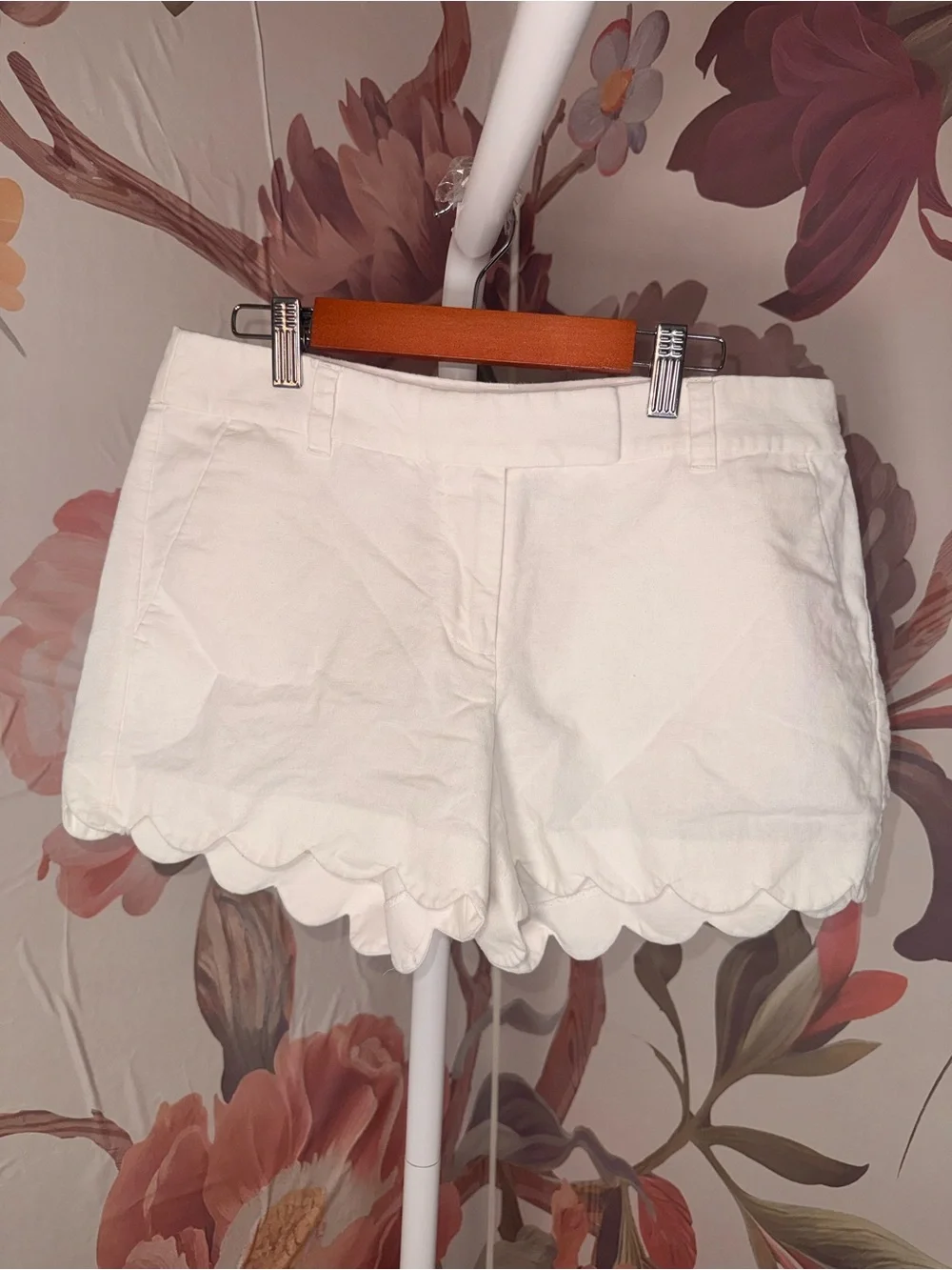 J.Crew White Scalloped Hem Cotton Linen Shorts